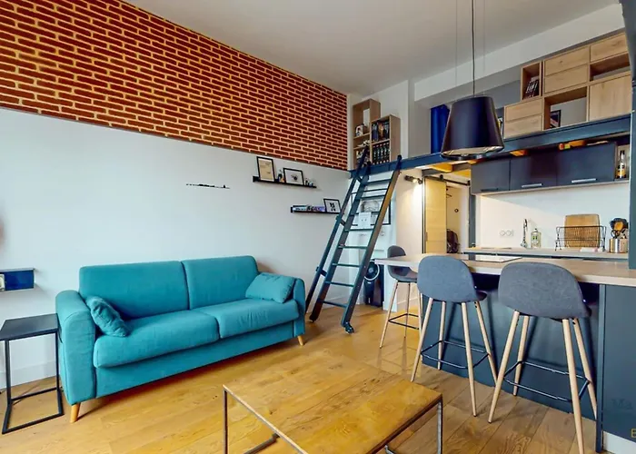 Fac 5 Tram Metro Vue Garonne Parking Toulouse