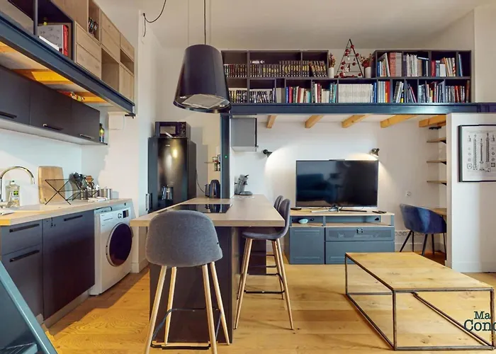 Fac 5 Tram Metro Vue Garonne Parking *